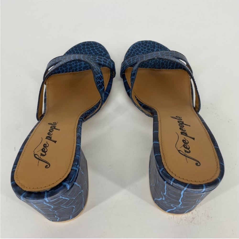 FREE PEOPLE NEW CHARLIE V HEELED SANDALS BLUE CROC LEATHER 41 - Picture 8 of 11